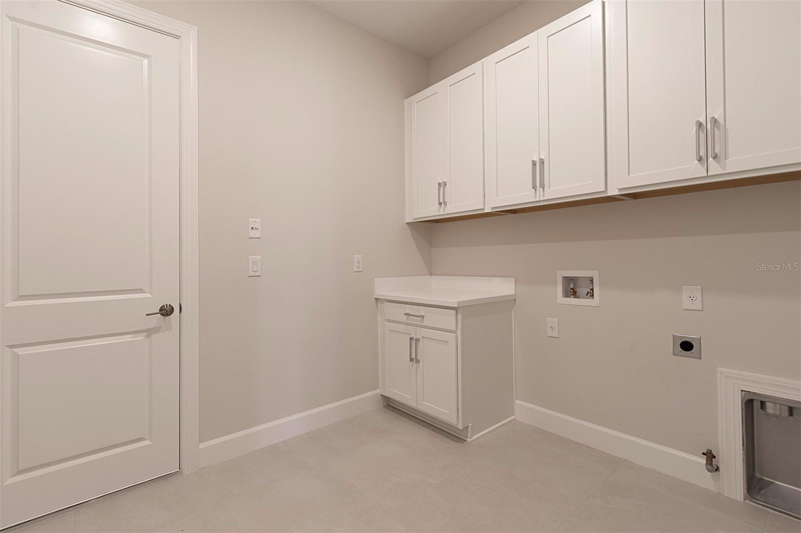 Image 35 of 93 For 16415 Isola Place
