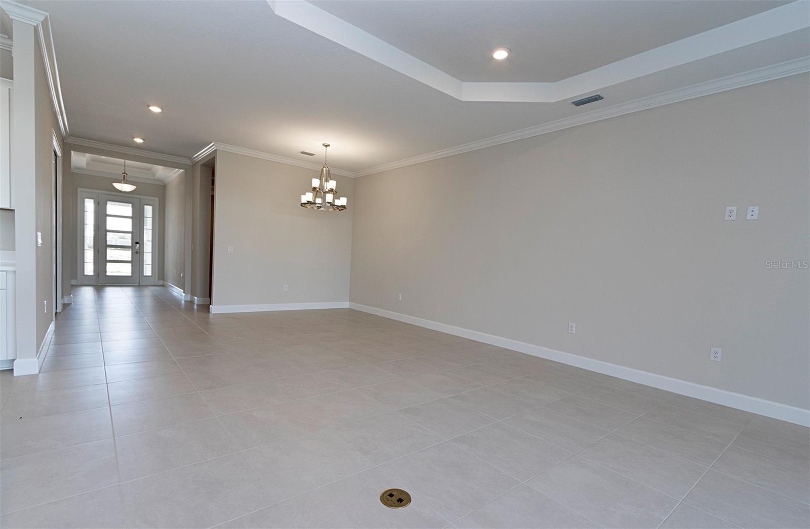 Image 36 of 93 For 16415 Isola Place