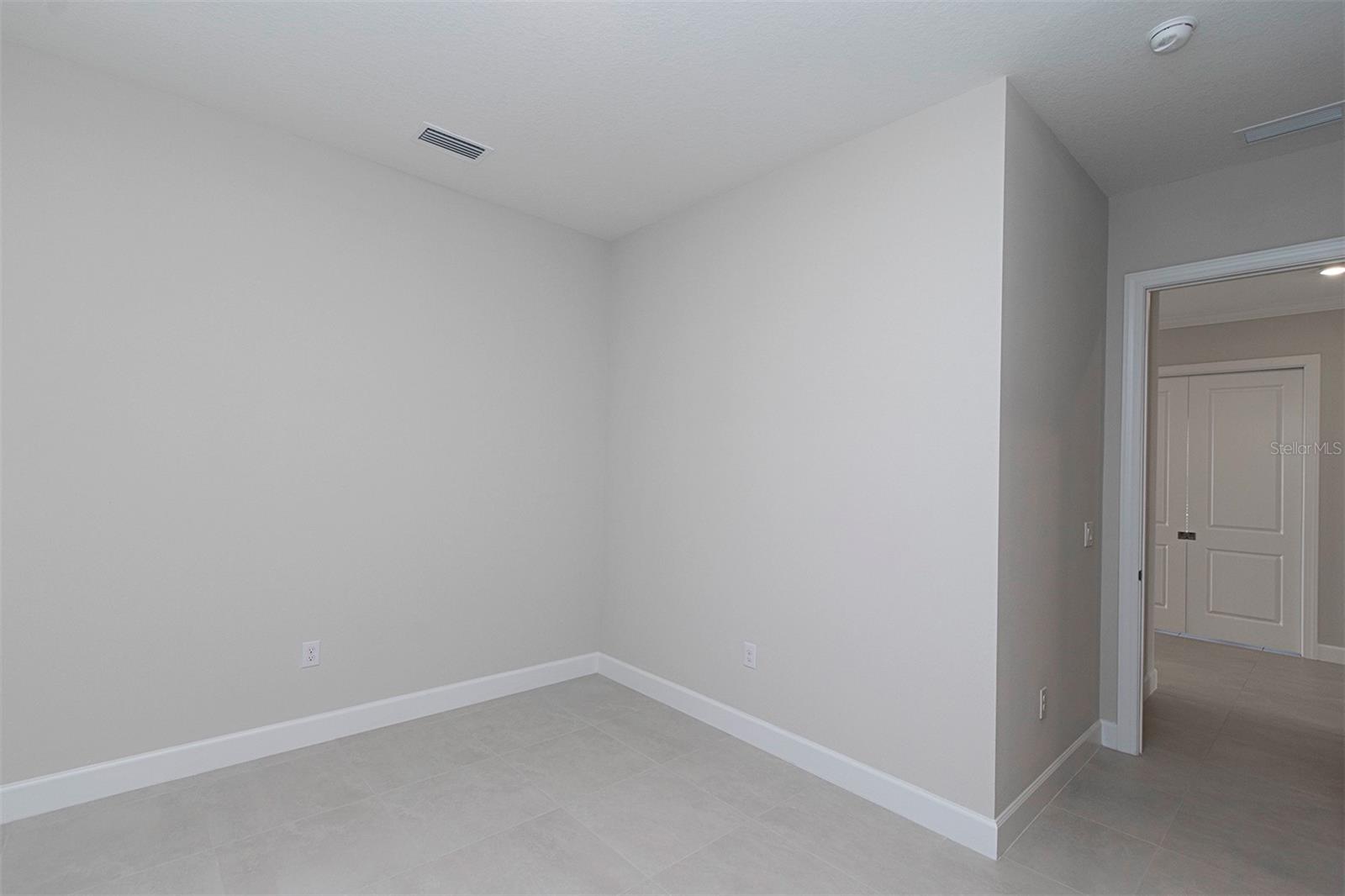 Image 39 of 93 For 16415 Isola Place