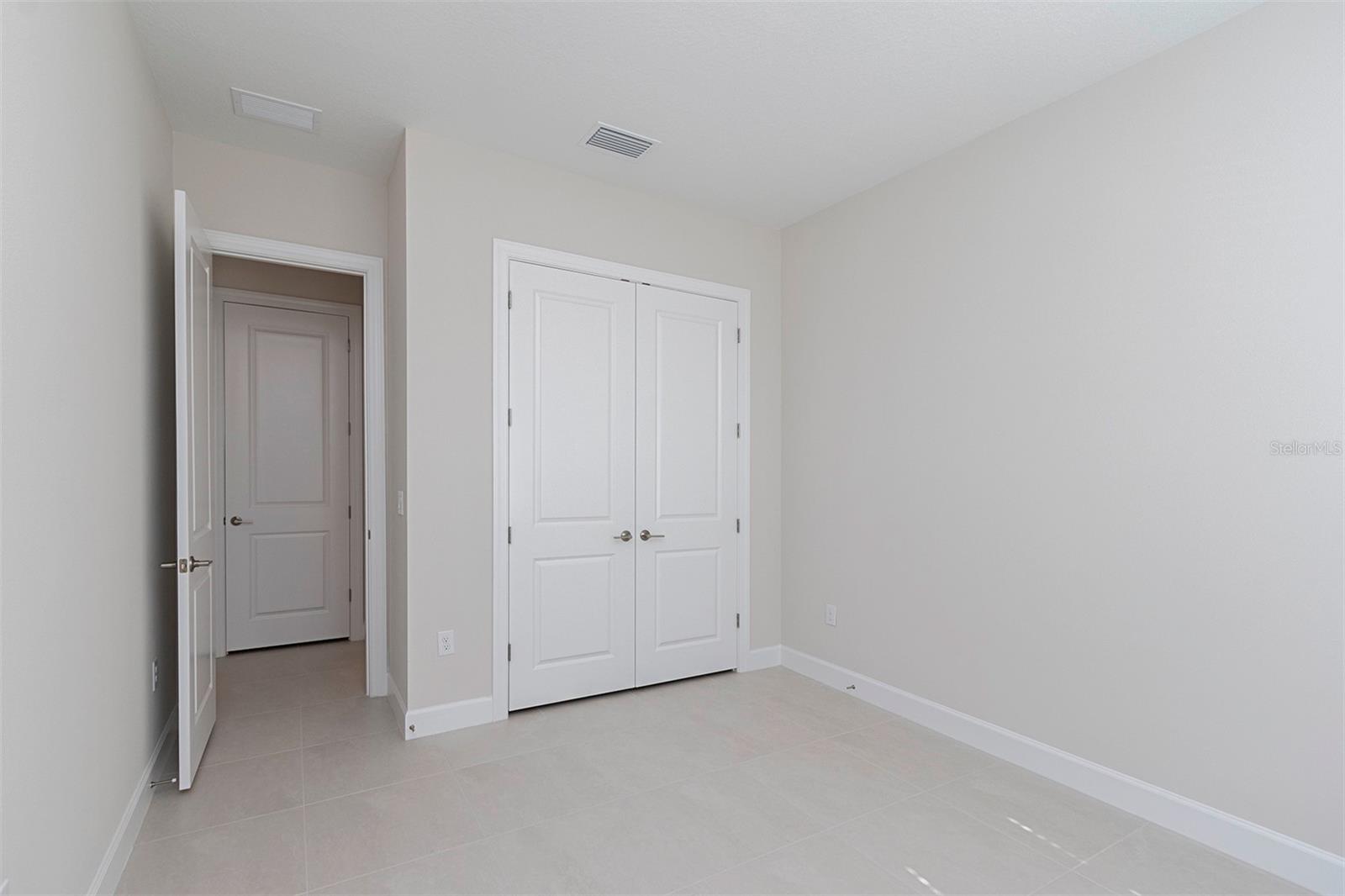 Image 42 of 93 For 16415 Isola Place