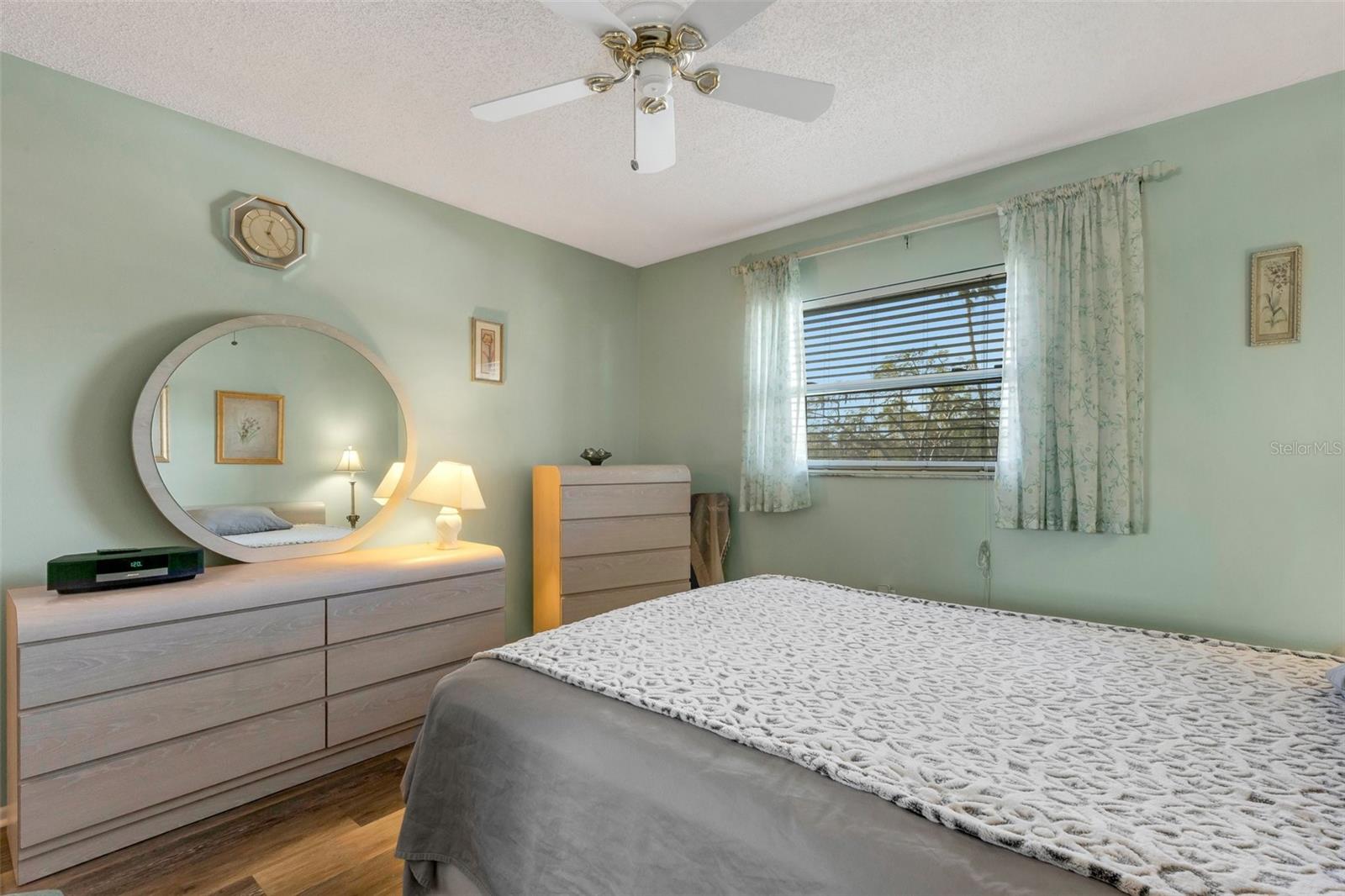 Image 31 of 41 For 3981 Maceachen Boulevard 322