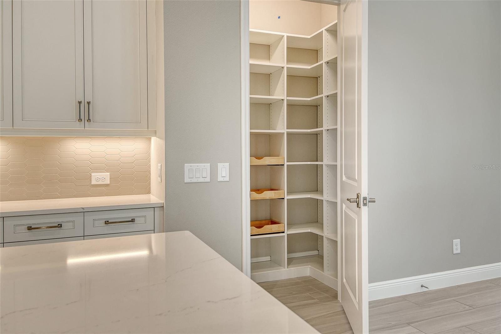 Image 14 of 56 For 10612 Nicklaus Court