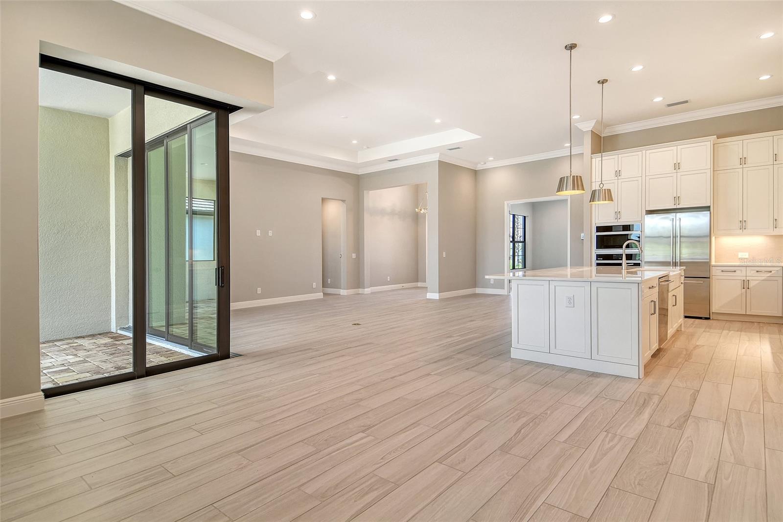 Image 21 of 56 For 10612 Nicklaus Court