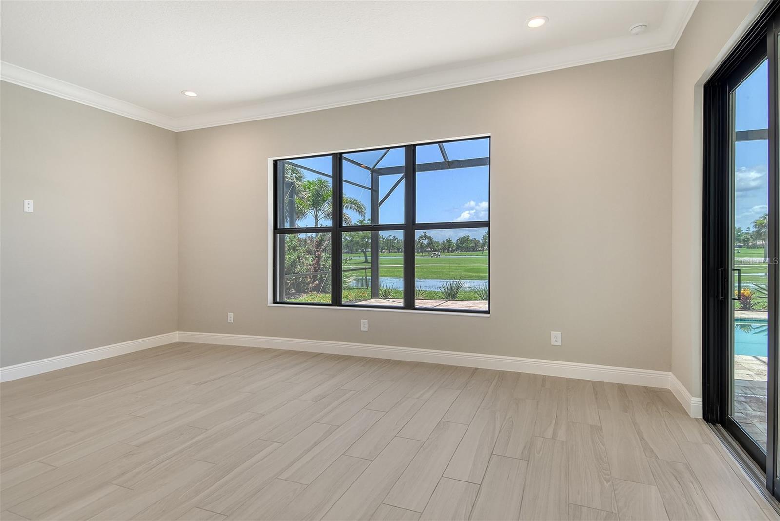 Image 22 of 56 For 10612 Nicklaus Court