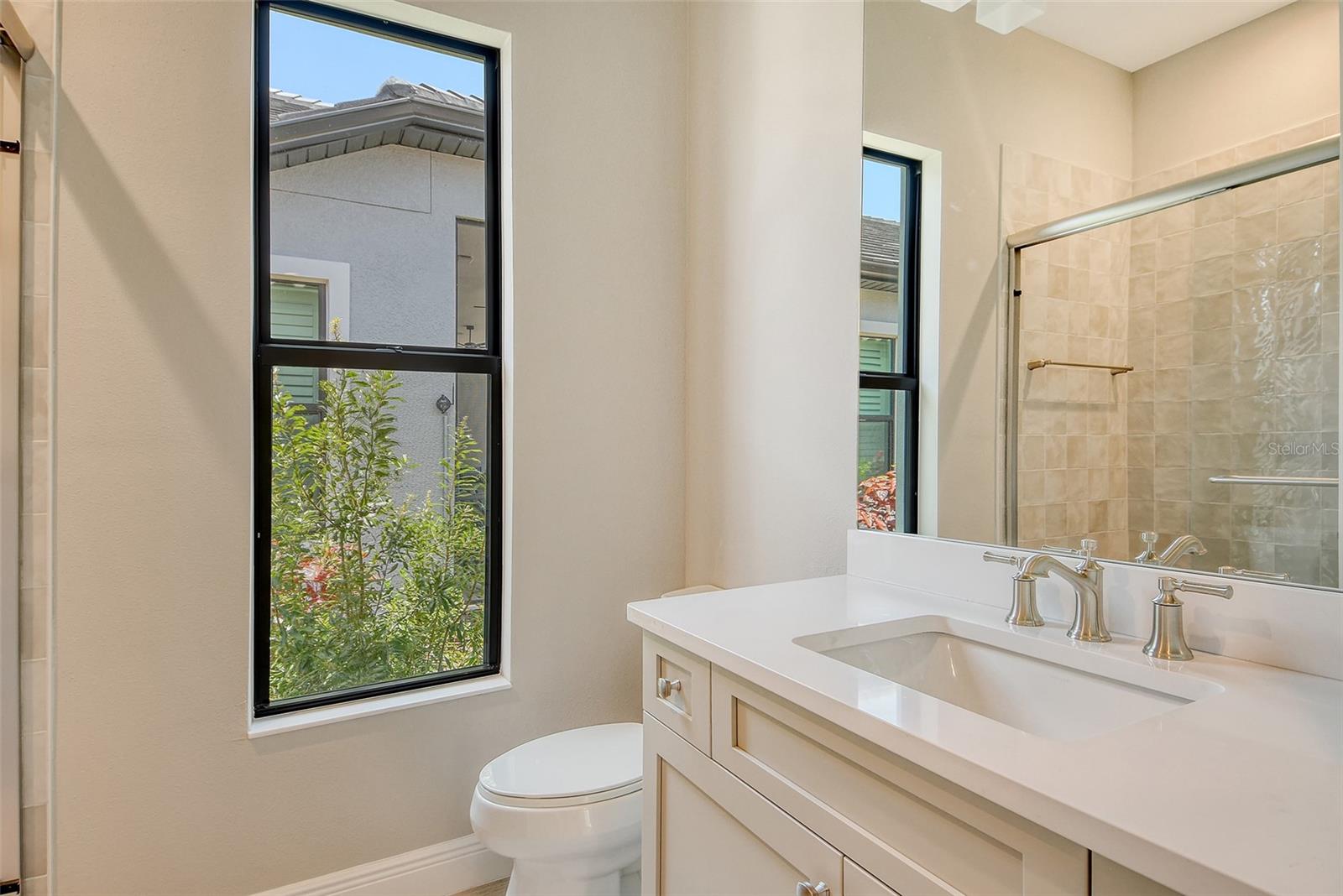 Image 24 of 56 For 10612 Nicklaus Court