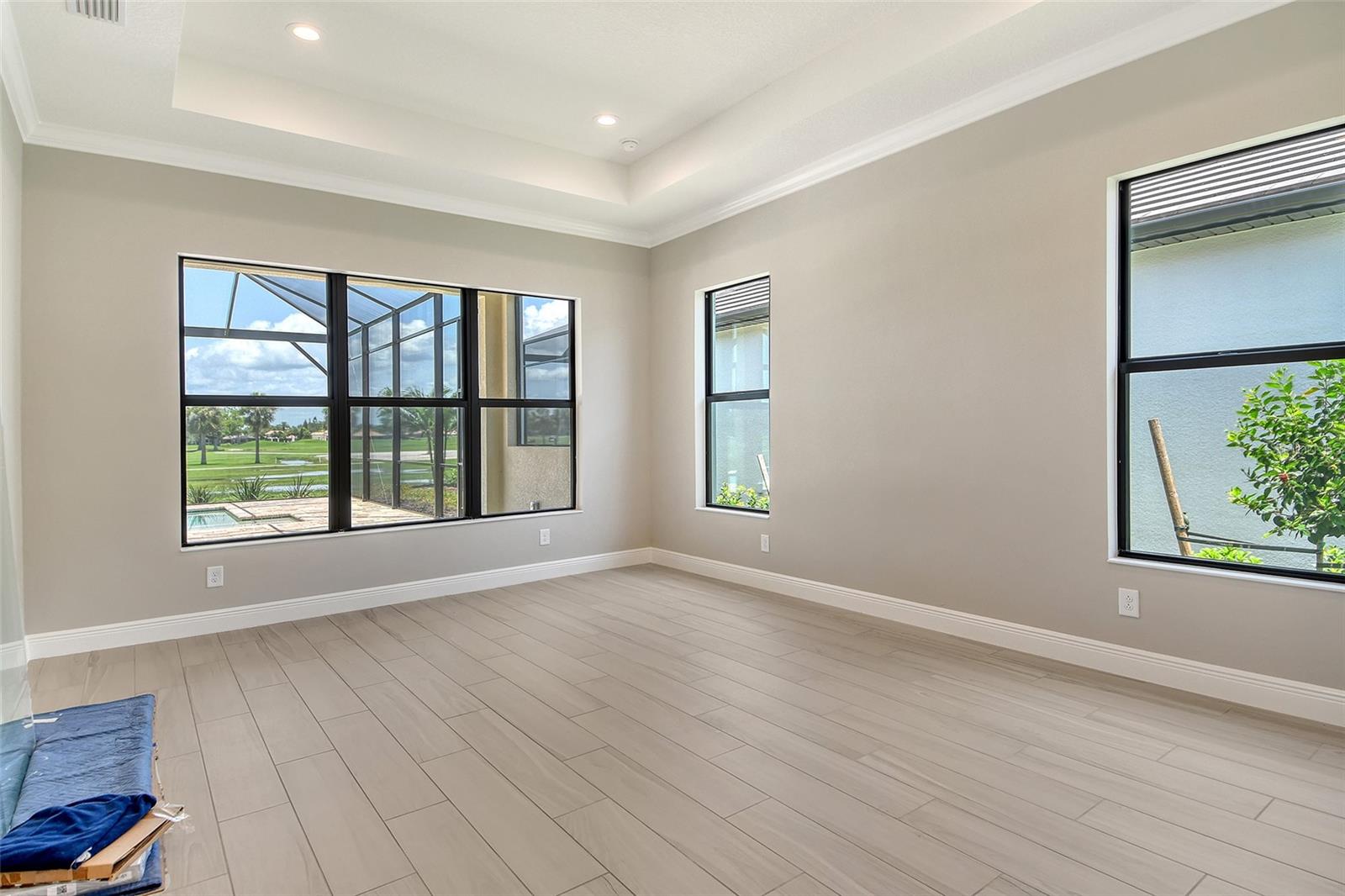 Image 25 of 56 For 10612 Nicklaus Court