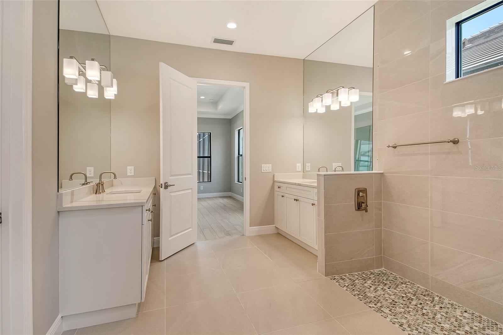 Image 31 of 56 For 10612 Nicklaus Court