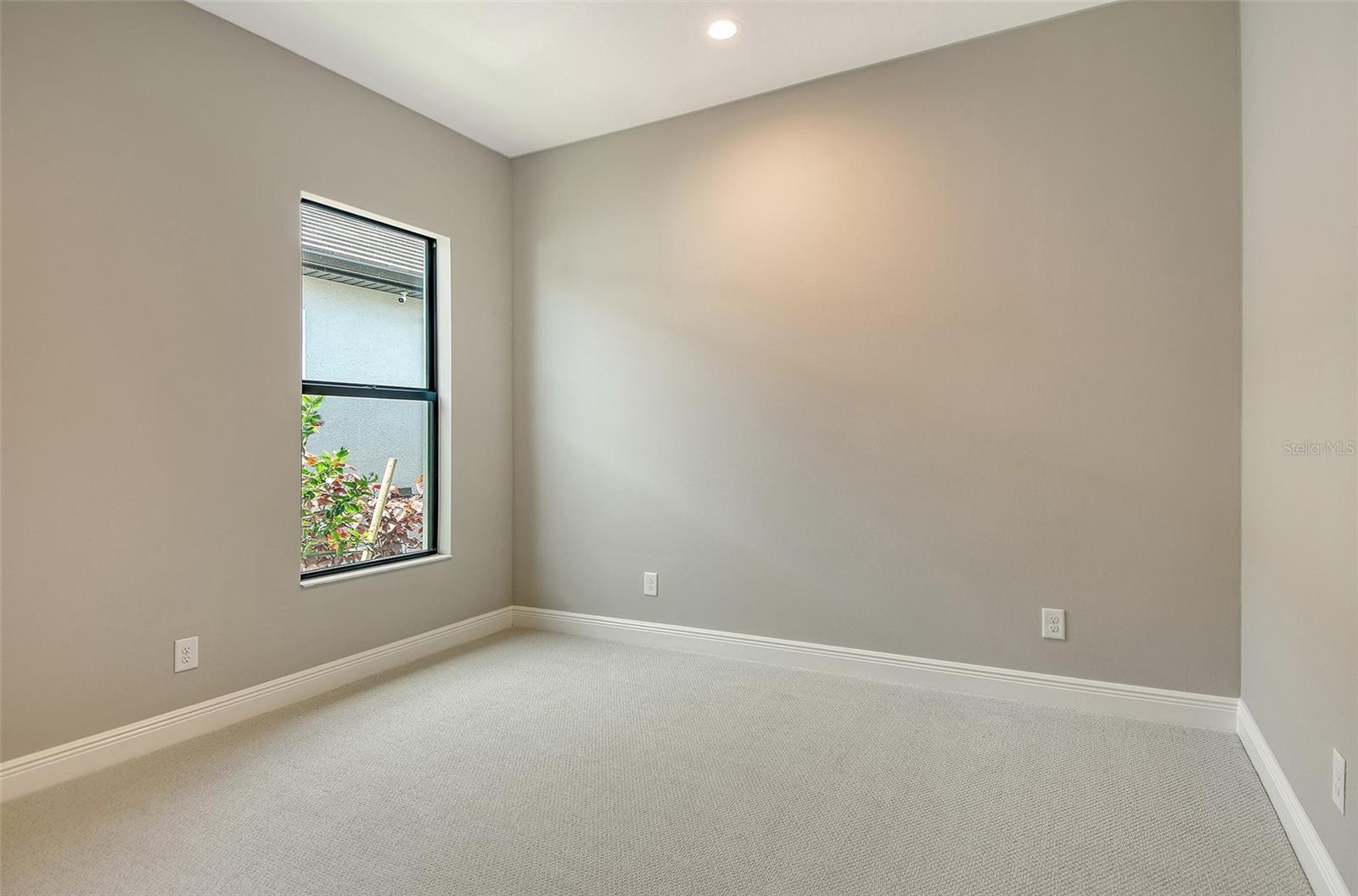 Image 38 of 56 For 10612 Nicklaus Court