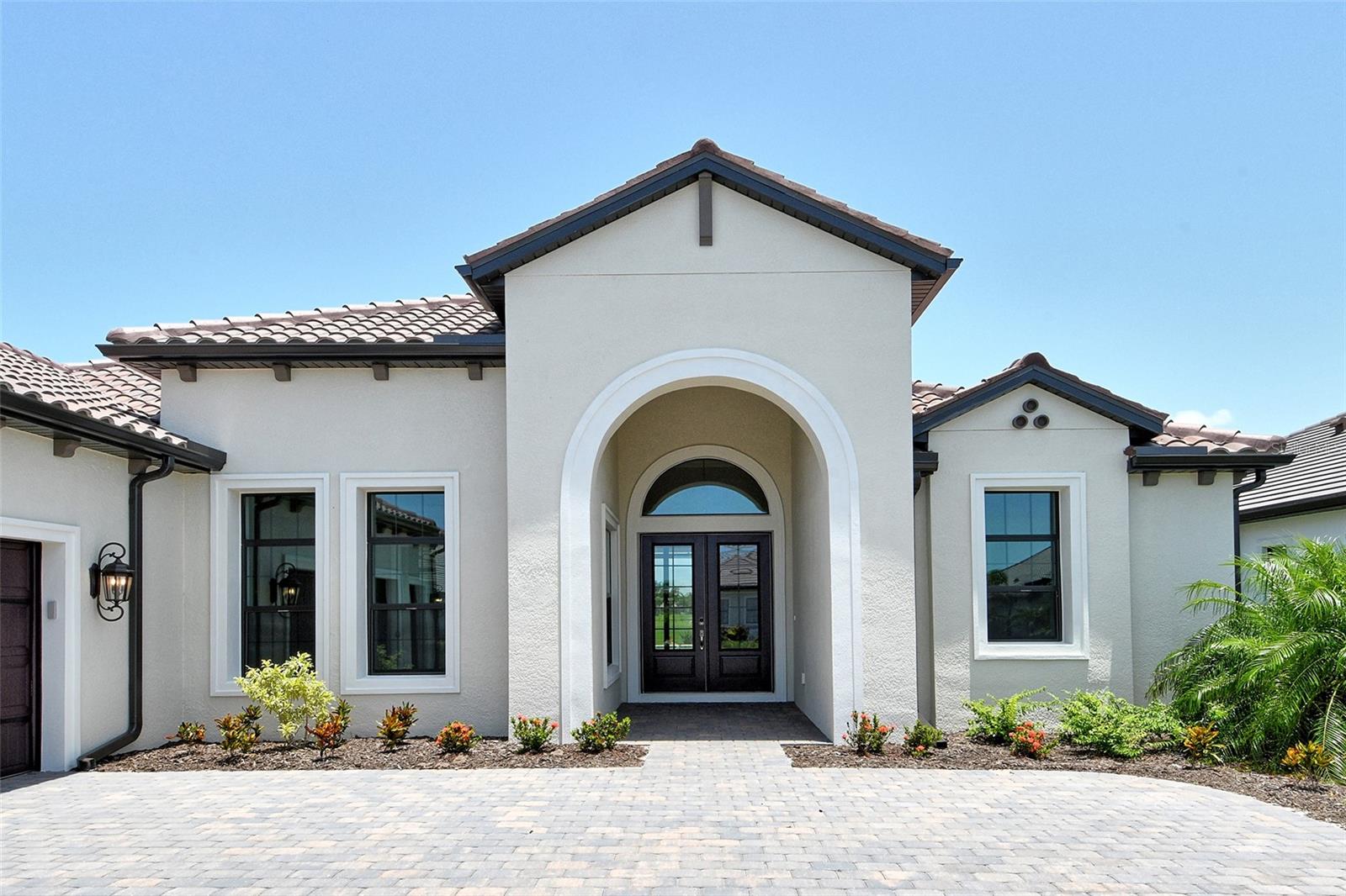 Image 4 of 56 For 10612 Nicklaus Court