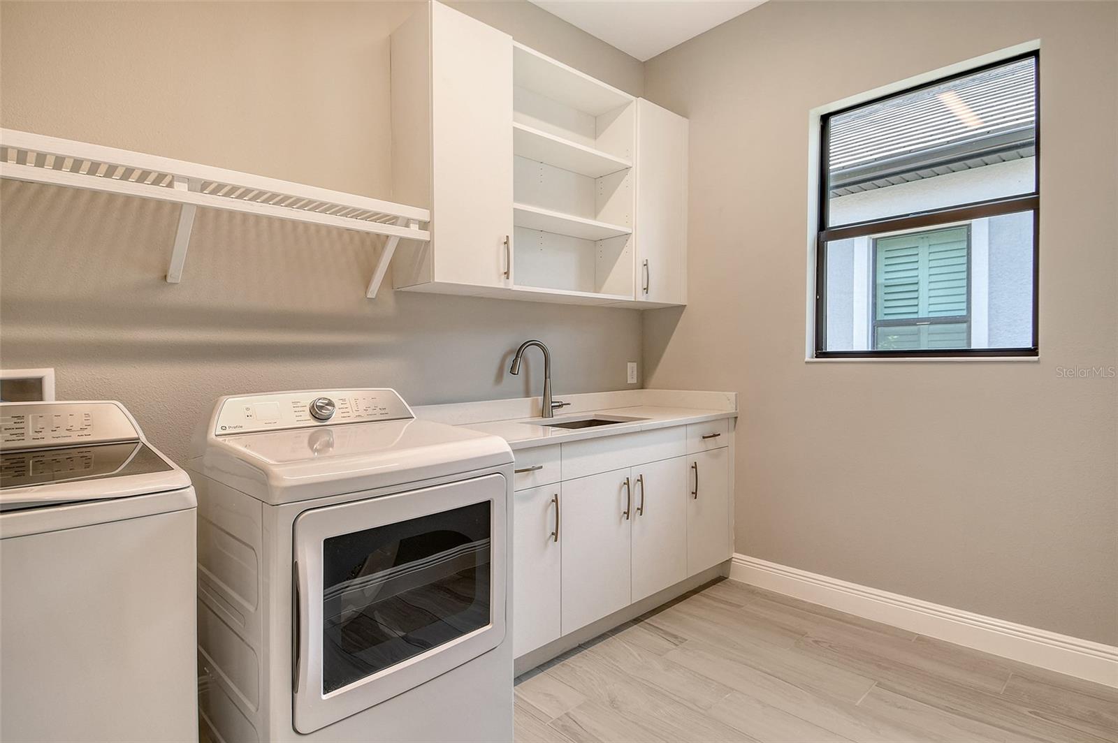 Image 40 of 56 For 10612 Nicklaus Court