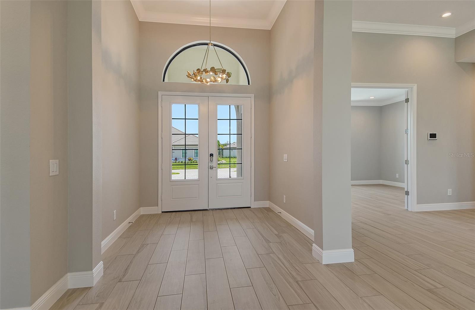 Image 6 of 56 For 10612 Nicklaus Court