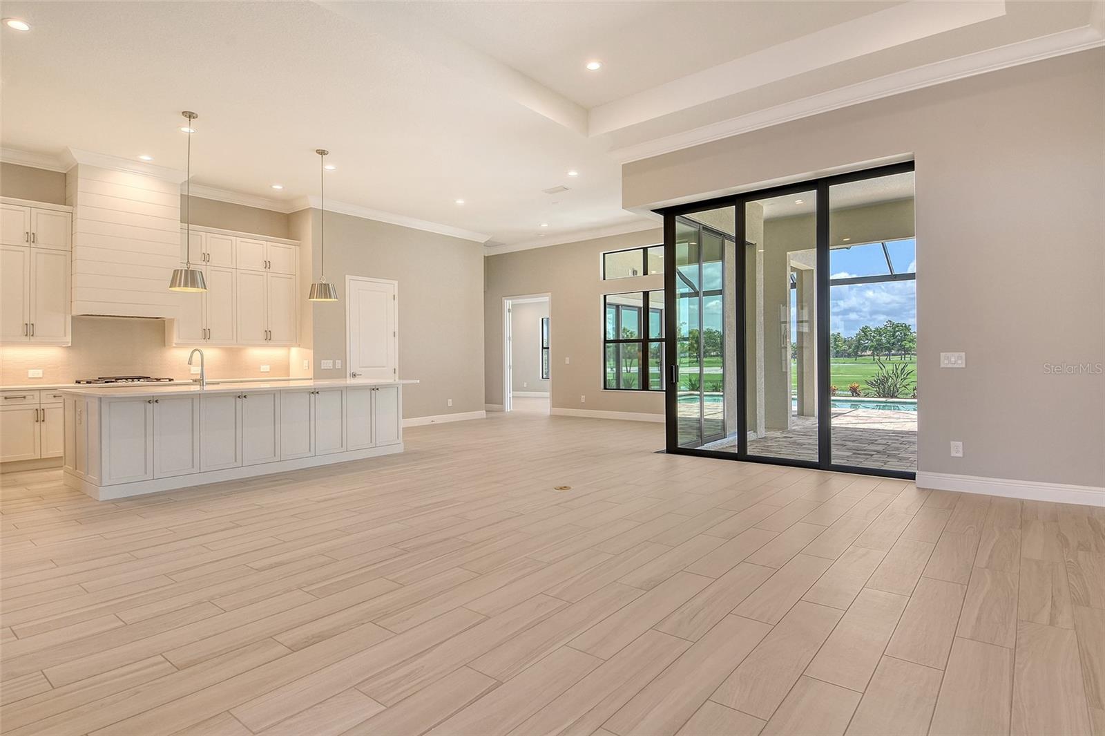 Image 7 of 56 For 10612 Nicklaus Court