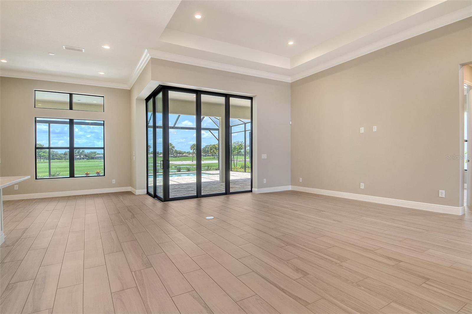Image 8 of 56 For 10612 Nicklaus Court