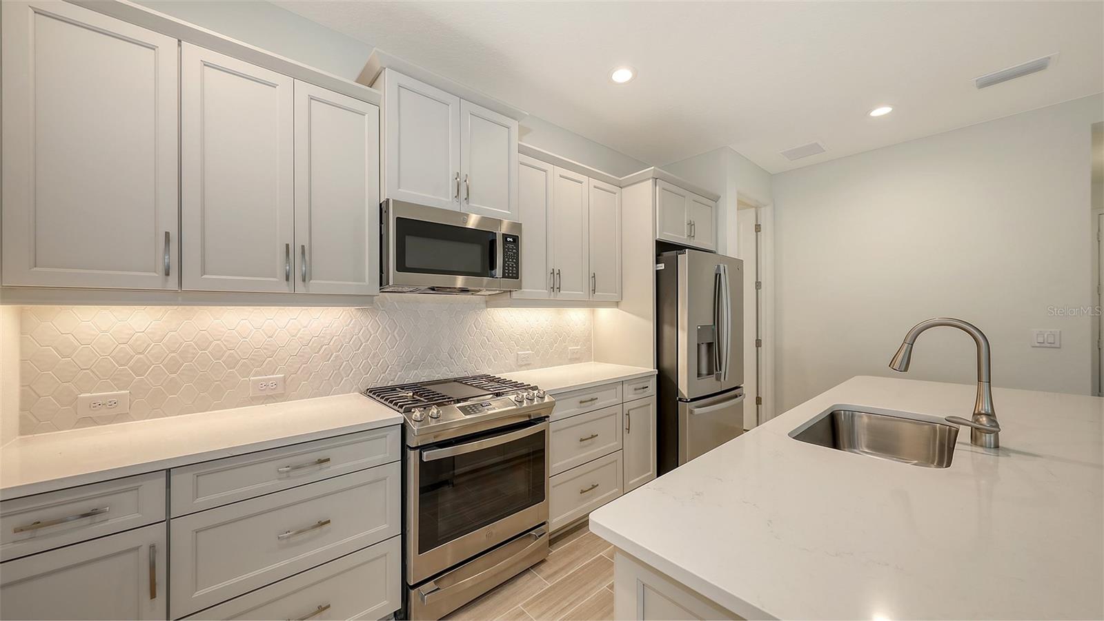 Image 9 of 44 For 12649 Palatka Drive