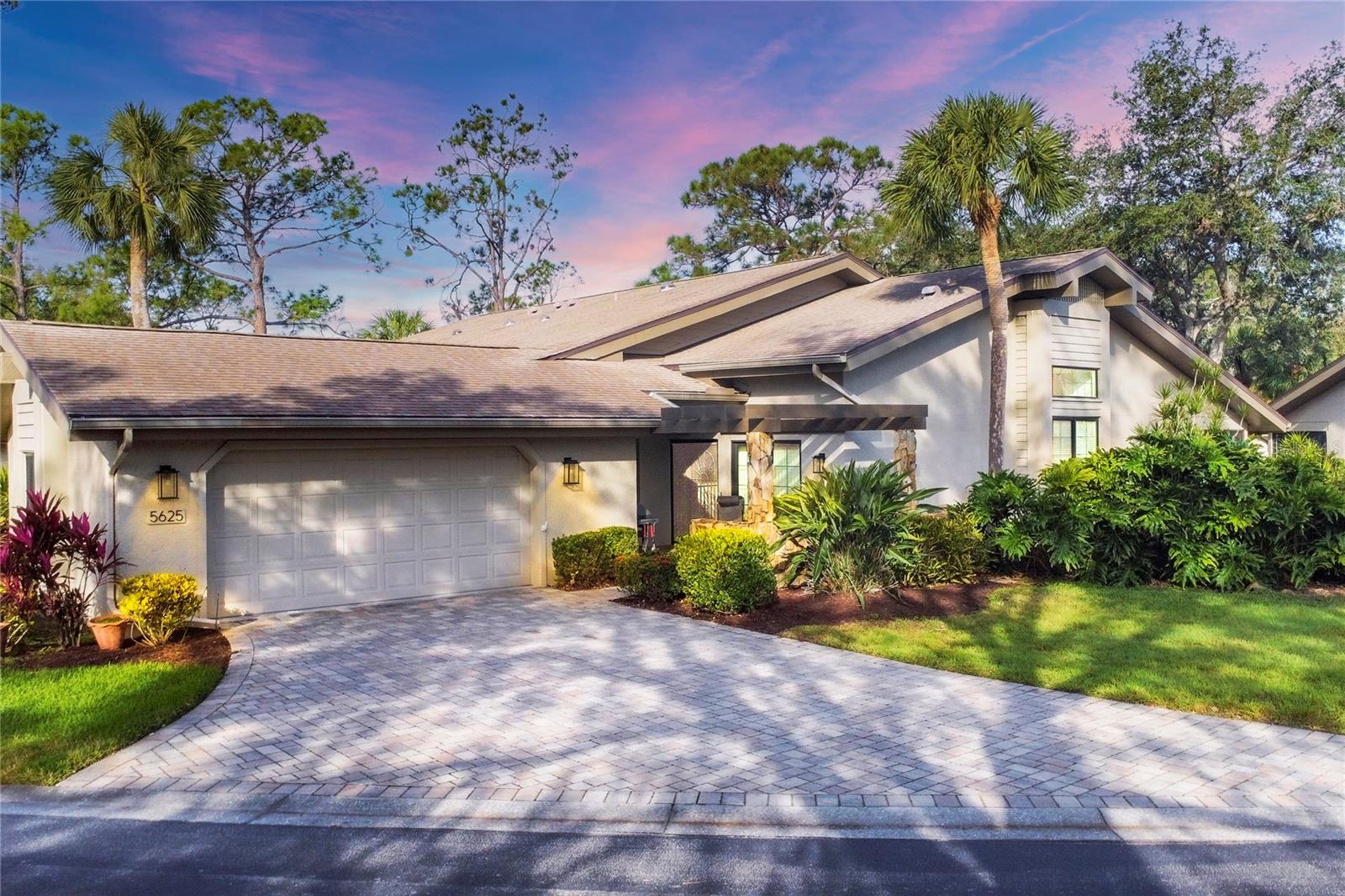 Details for 5625 Pipers Waite  9, SARASOTA, FL 34235