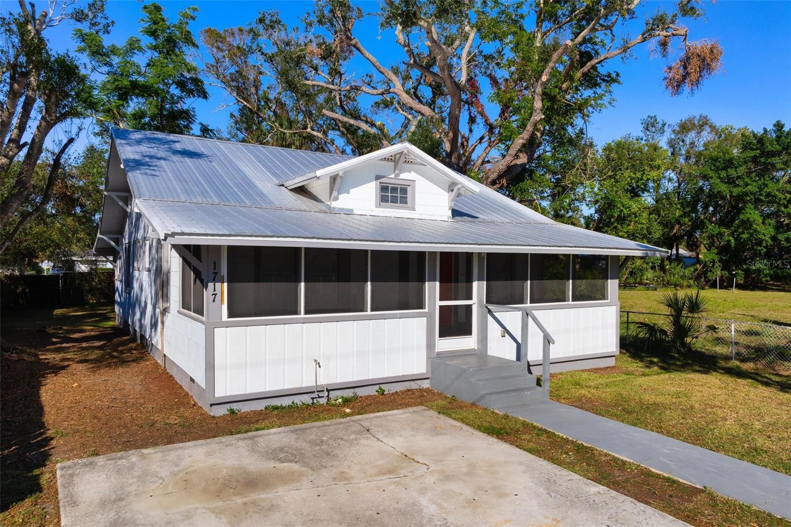 Details for 1717 32nd Street, SARASOTA, FL 34234