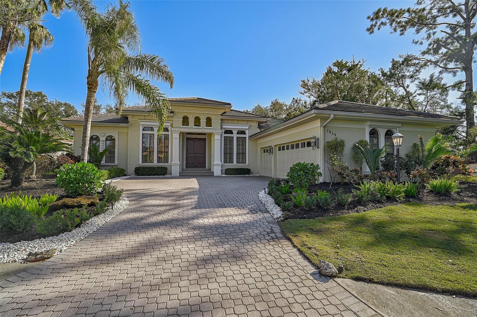 Details for 7939 Treesdale Glen, LAKEWOOD RANCH, FL 34202