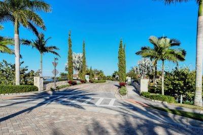 Image 34 of 50 For 204 Villoresi Boulevard