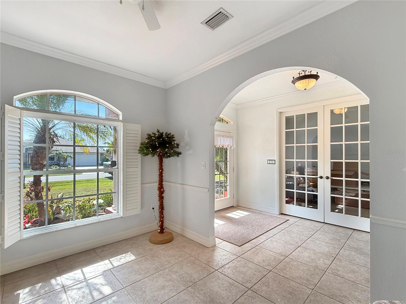 Image 12 of 44 For 25072 Palisade Road