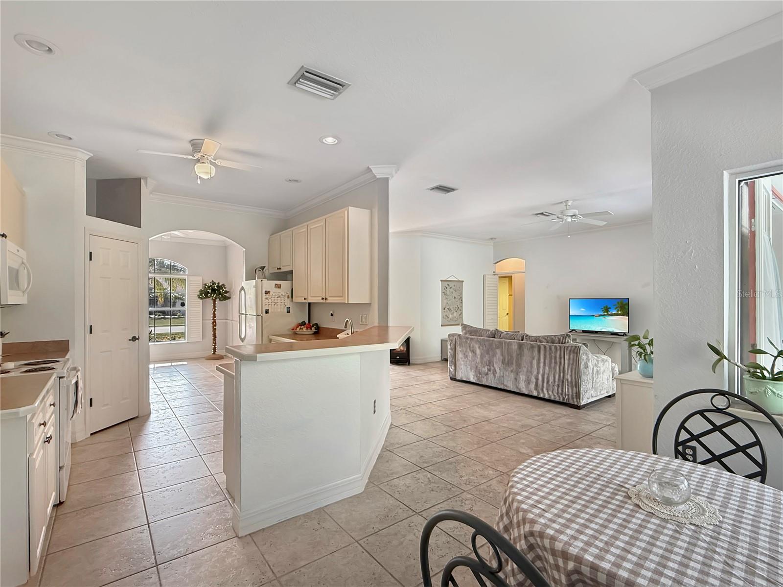 Image 17 of 44 For 25072 Palisade Road