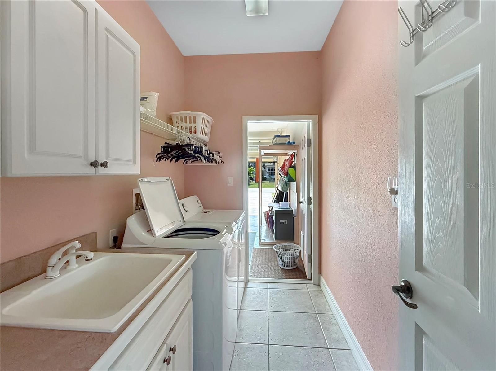 Image 40 of 44 For 25072 Palisade Road