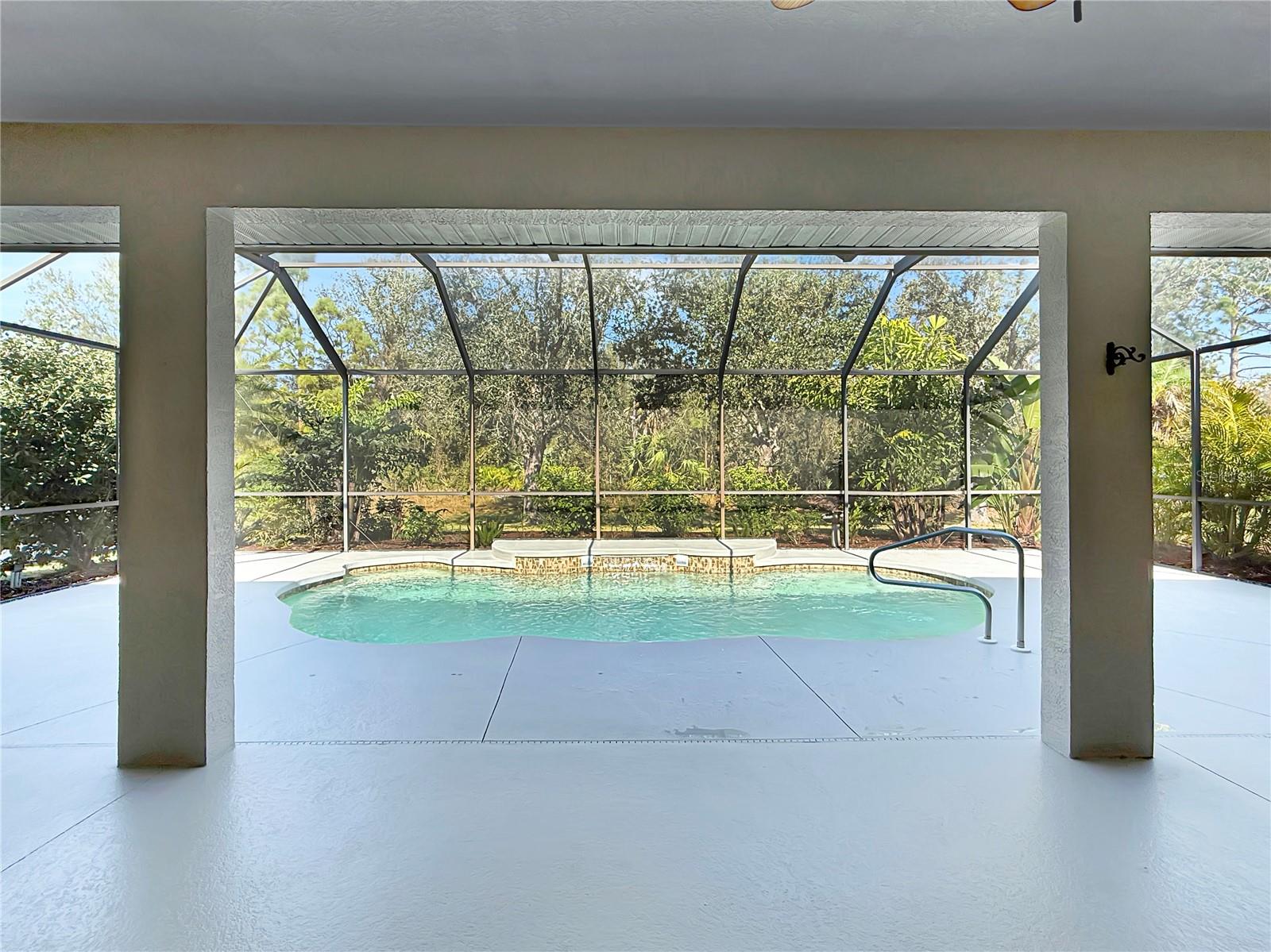 Image 5 of 44 For 25072 Palisade Road
