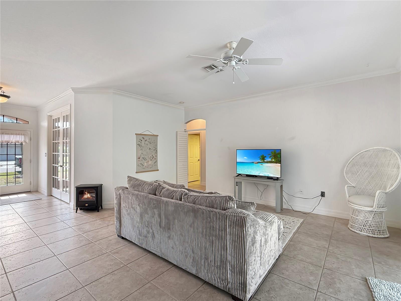 Image 8 of 44 For 25072 Palisade Road