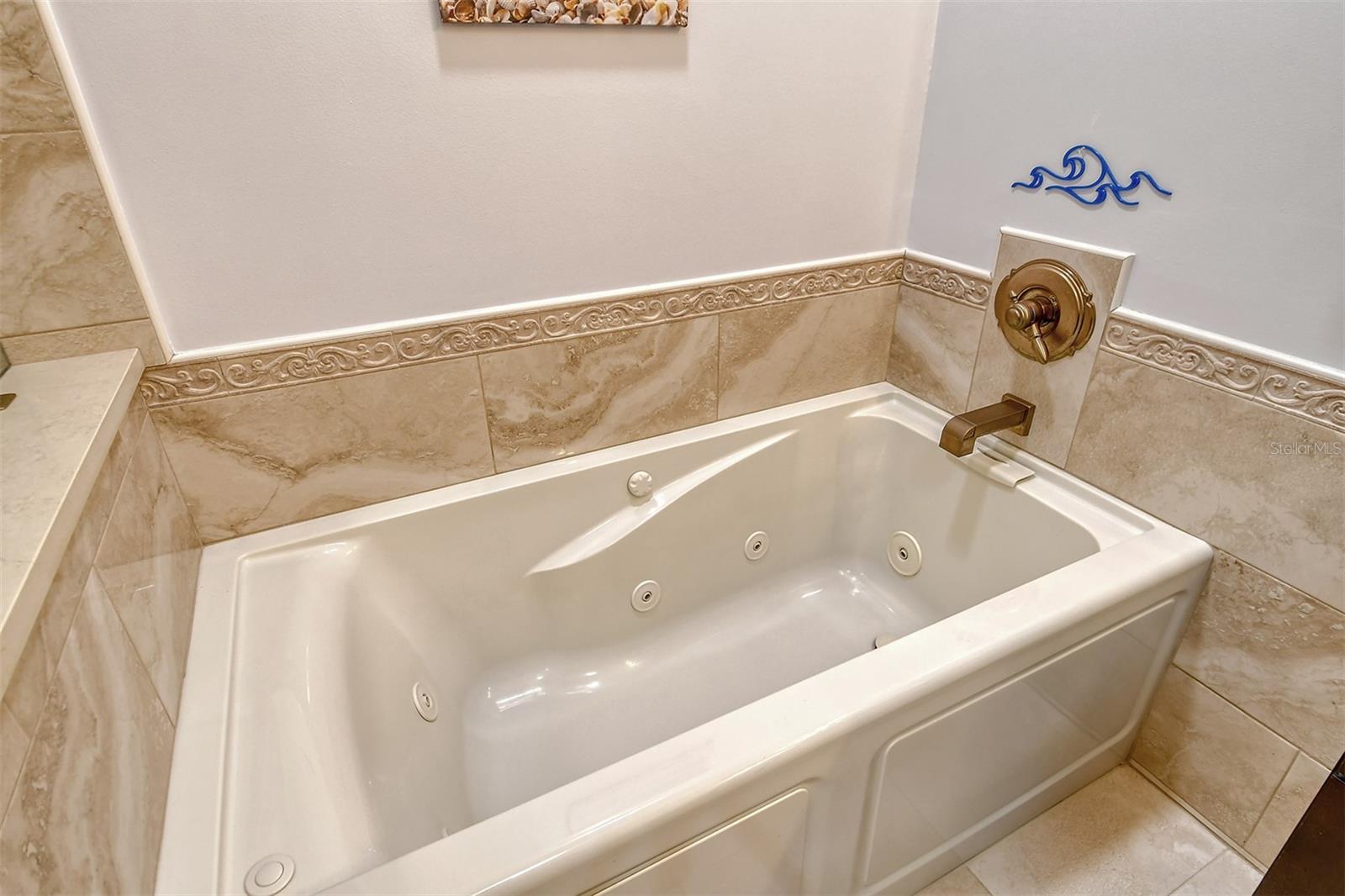 Image 19 of 39 For 7363 Silver Fern Boulevard 80