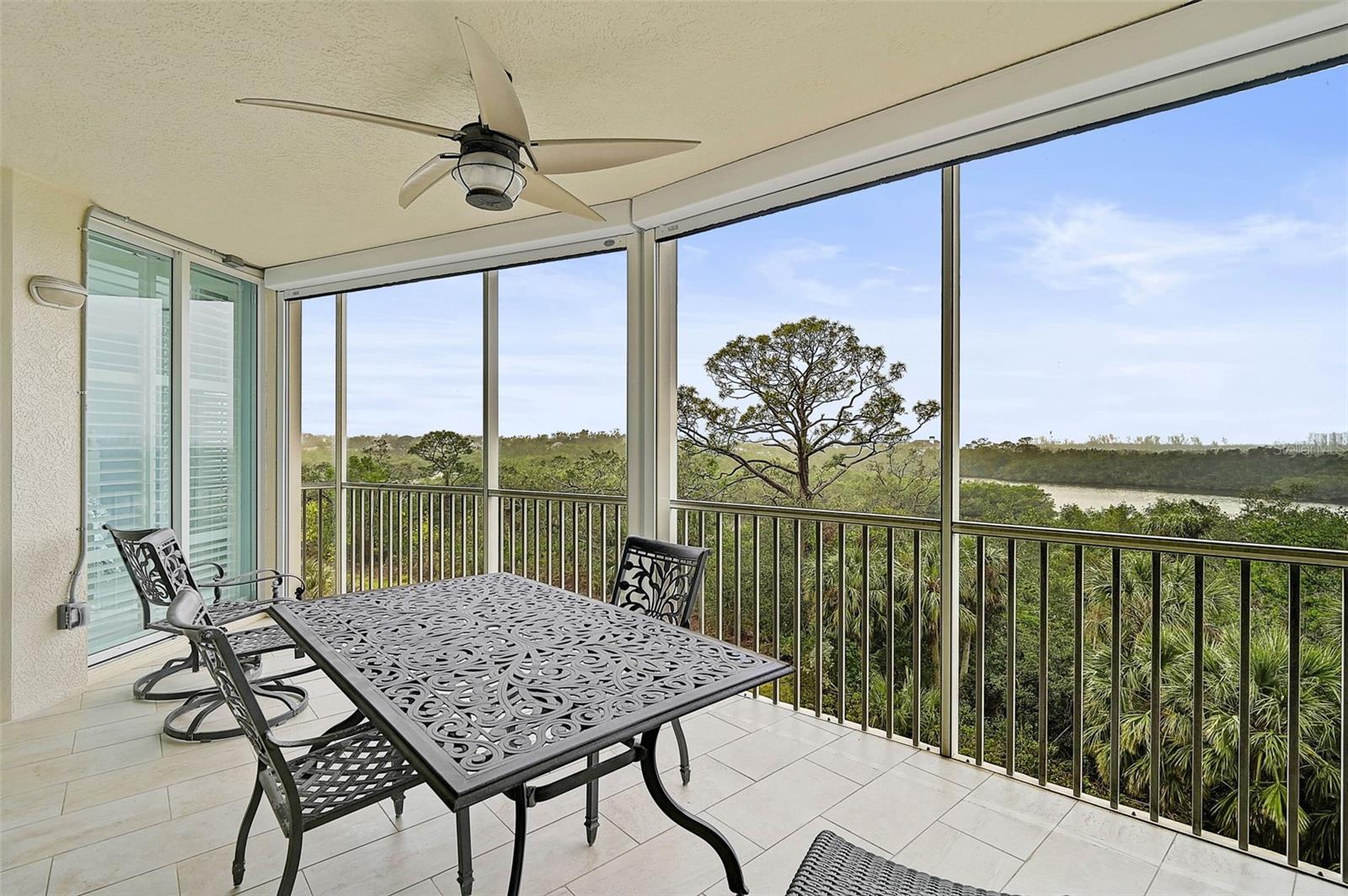 Details for 385 Point Road 402, OSPREY, FL 34229