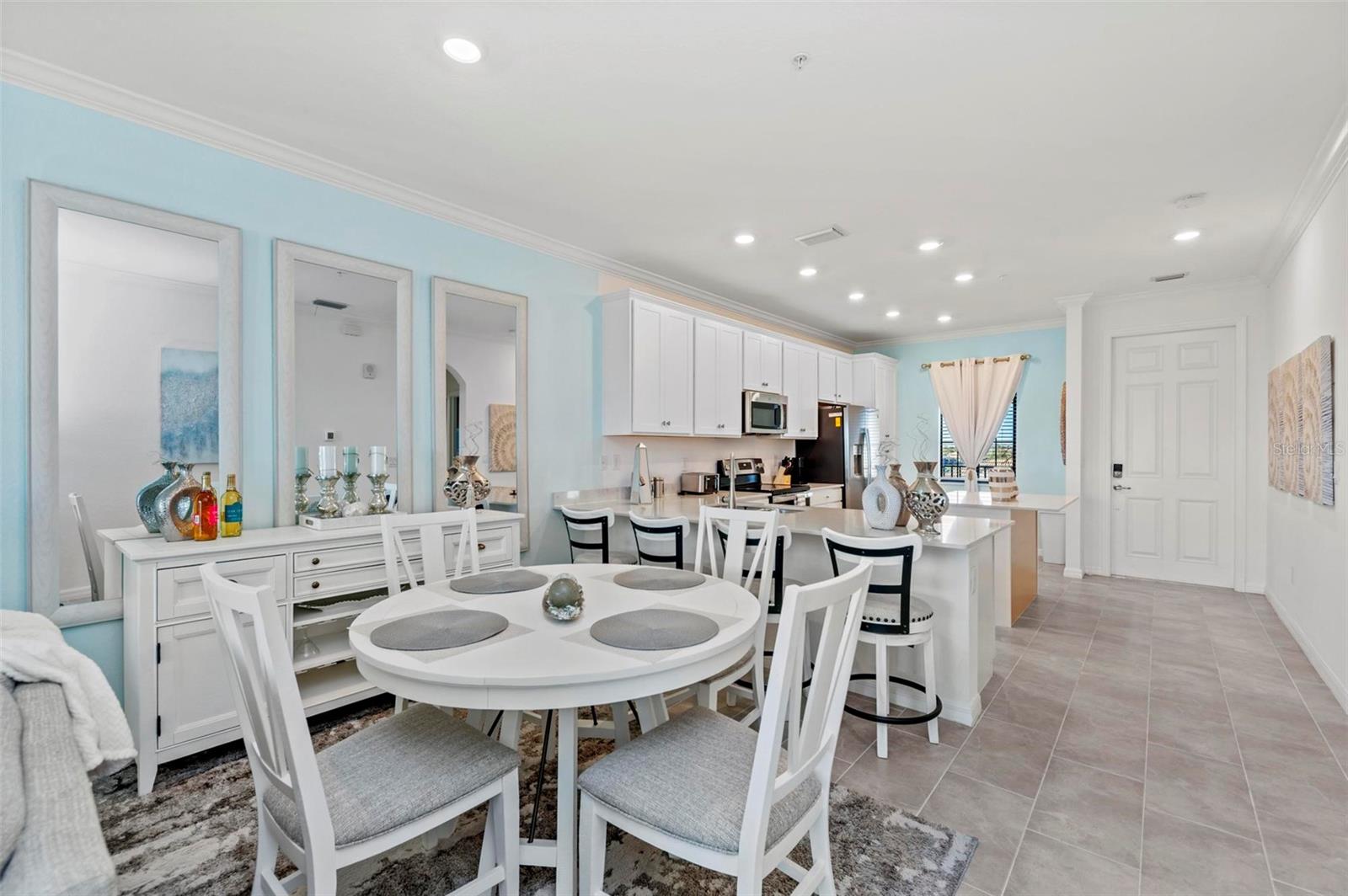 Image 14 of 69 For 18114 Gawthrop Drive 404