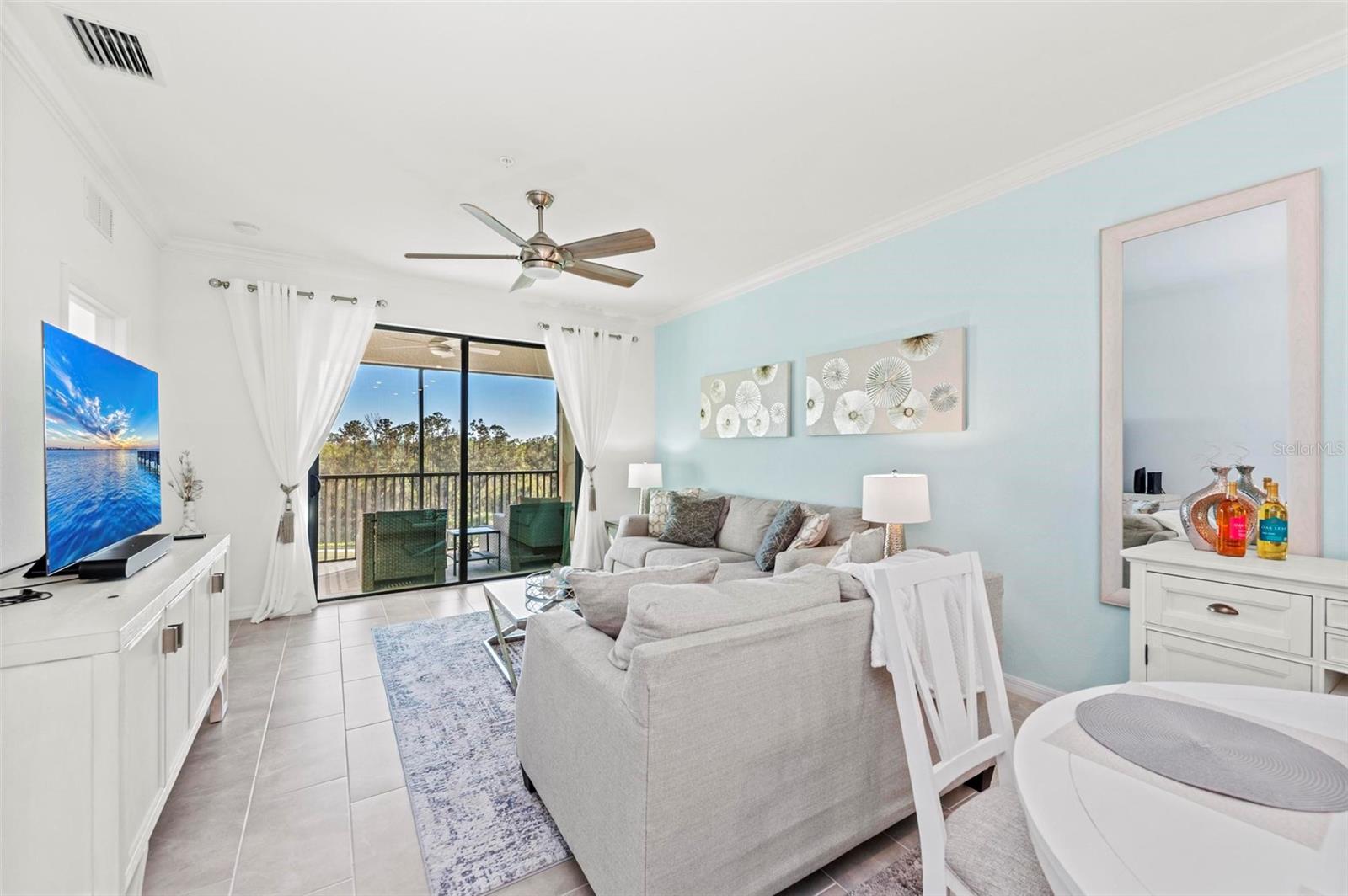 Image 15 of 69 For 18114 Gawthrop Drive 404