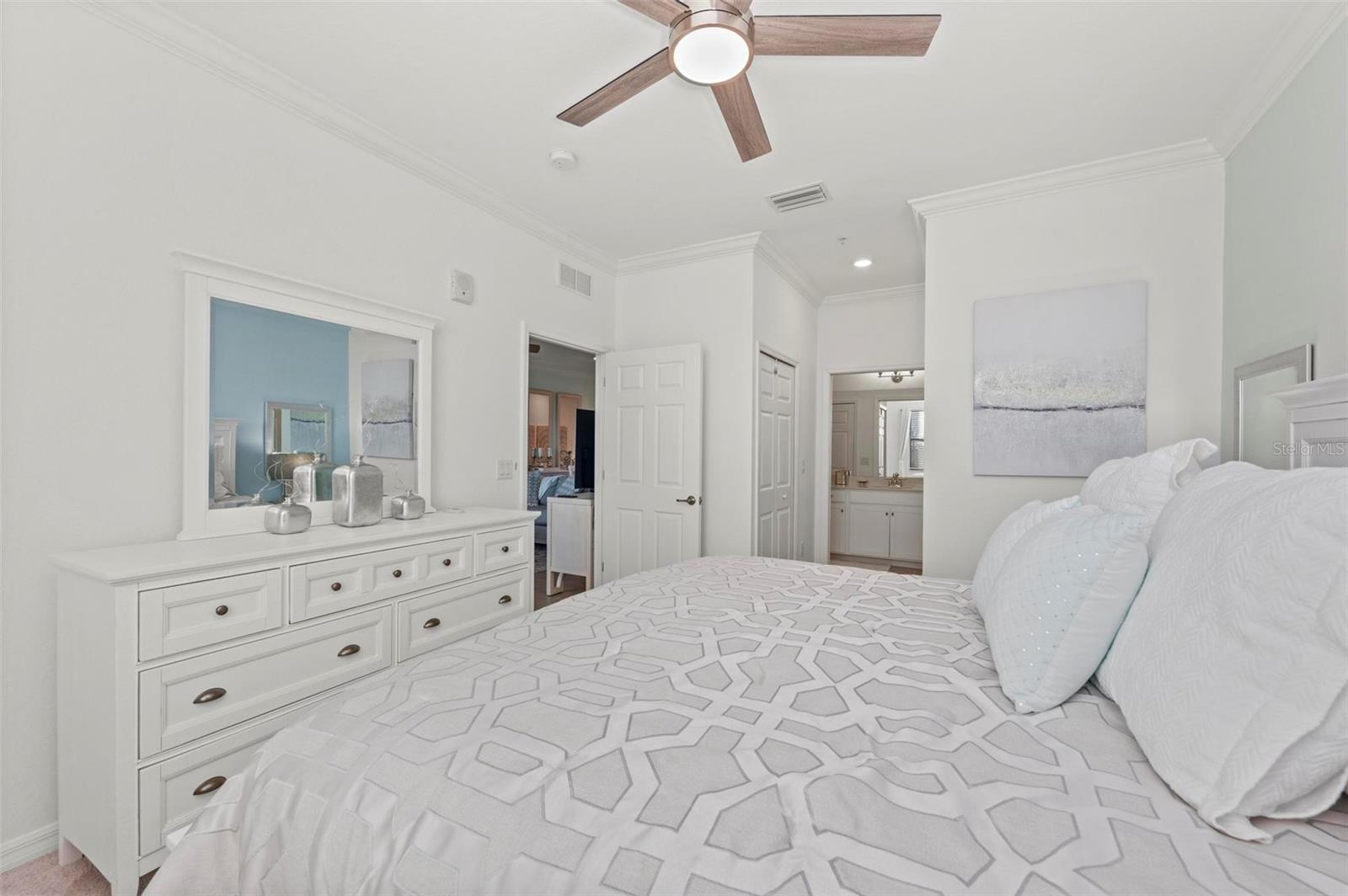 Image 22 of 69 For 18114 Gawthrop Drive 404