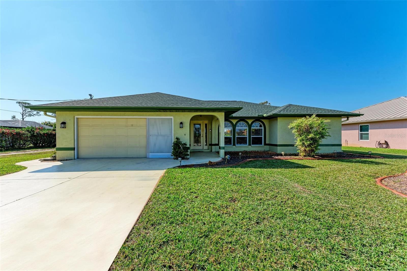 Details for 5 Pinehurst Court, ROTONDA WEST, FL 33947