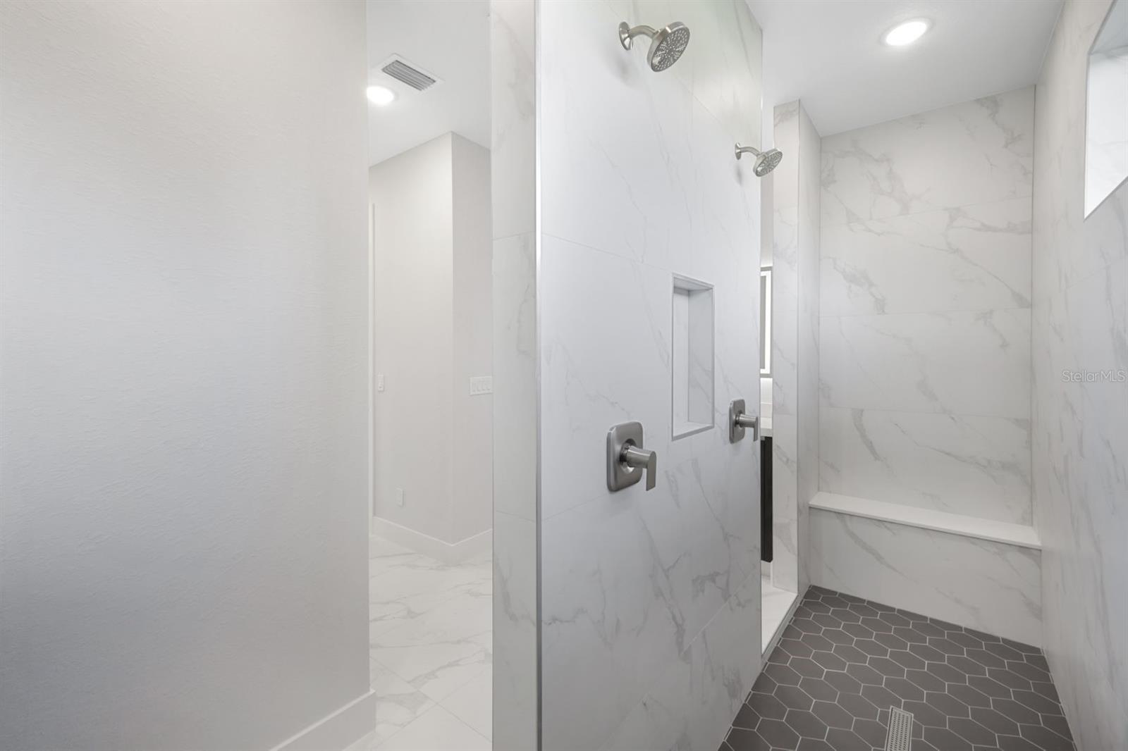 Image 20 of 36 For 13377 Alocasia Lane
