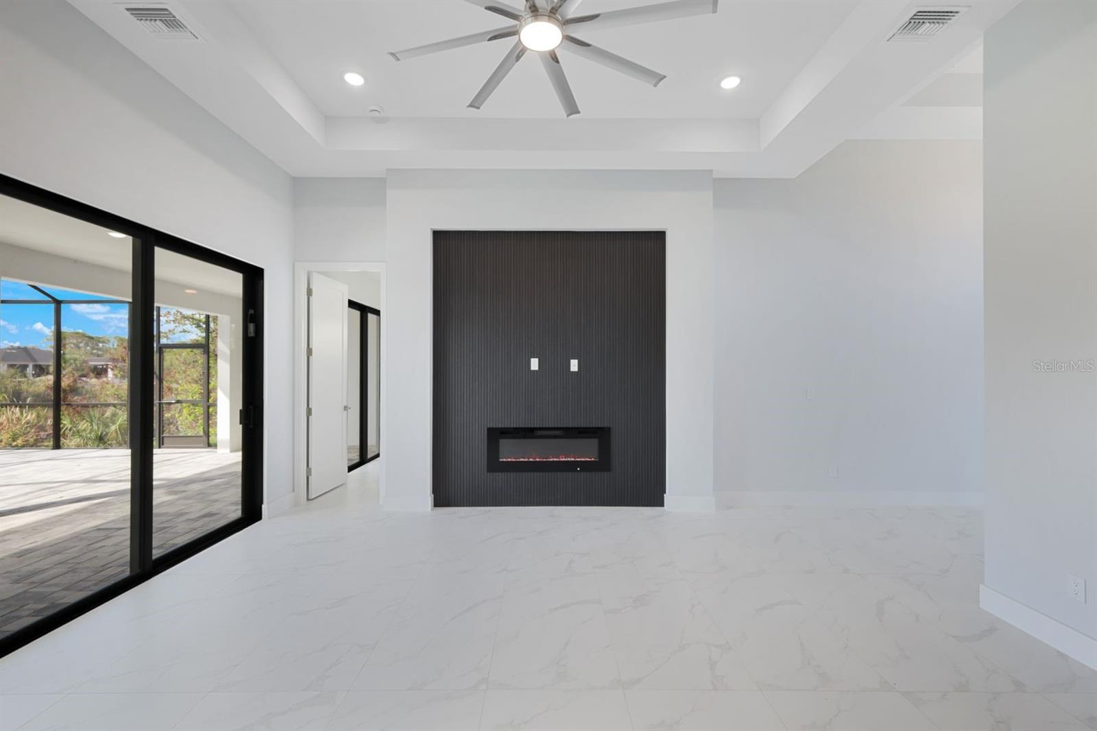 Image 5 of 36 For 13377 Alocasia Lane