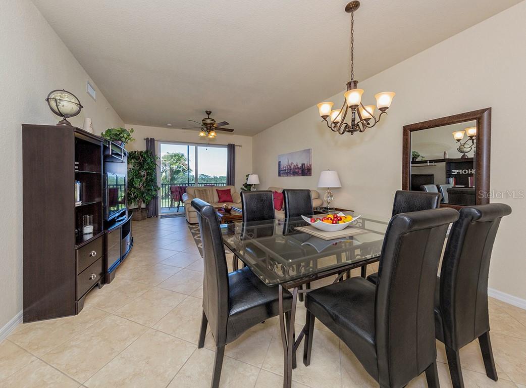 Listing photo id 8 for 7607 Grand Estuary Trail 304