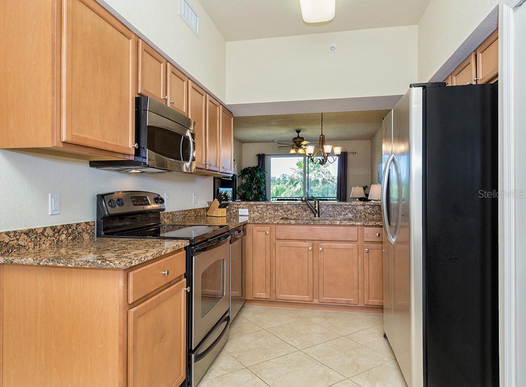 Listing photo id 12 for 7607 Grand Estuary Trail 304