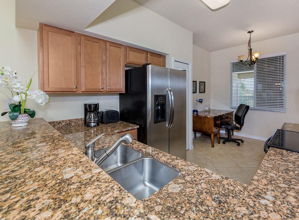 Listing photo id 15 for 7607 Grand Estuary Trail 304