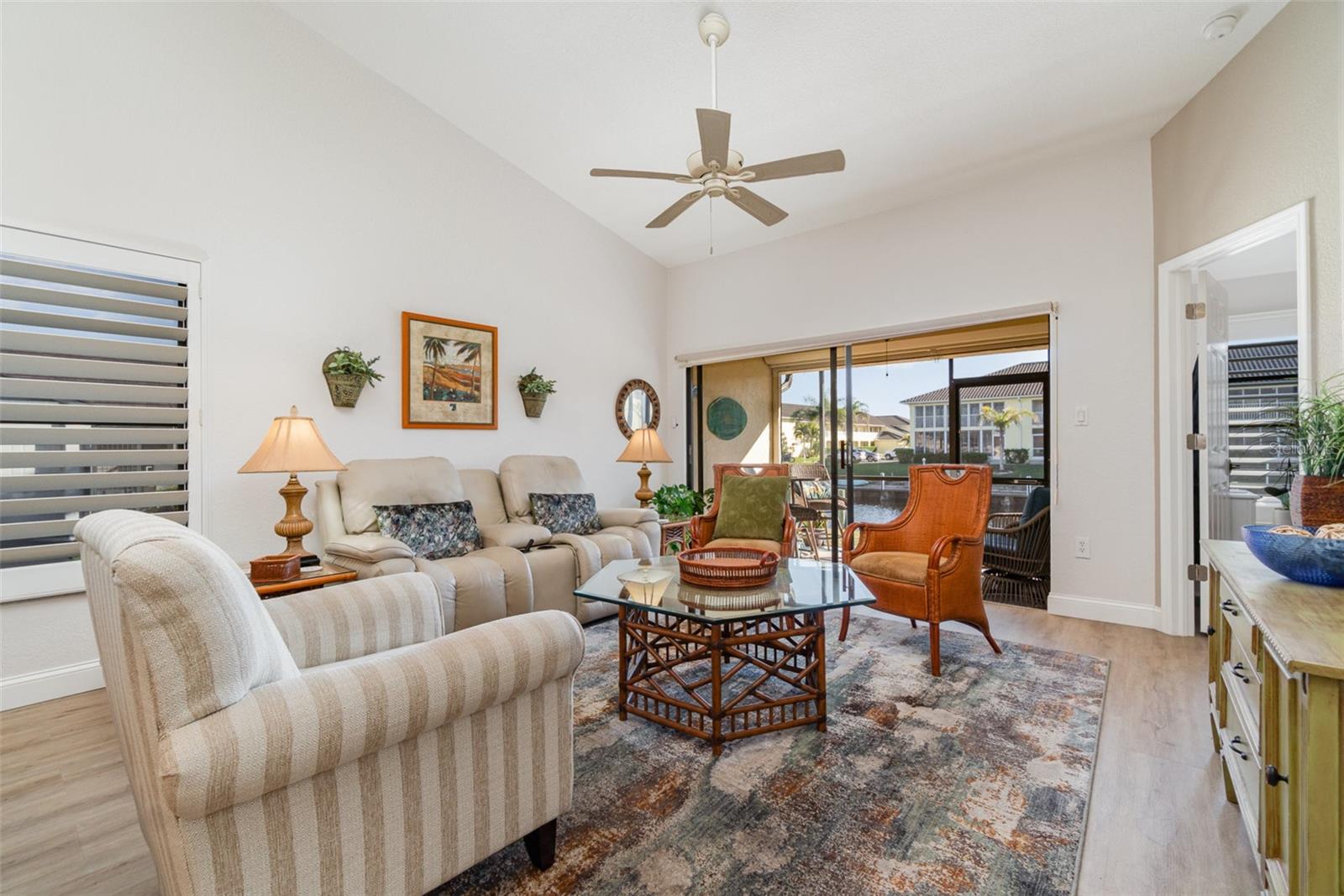 Image 5 of 57 For 3920 Bal Harbor Boulevard E1