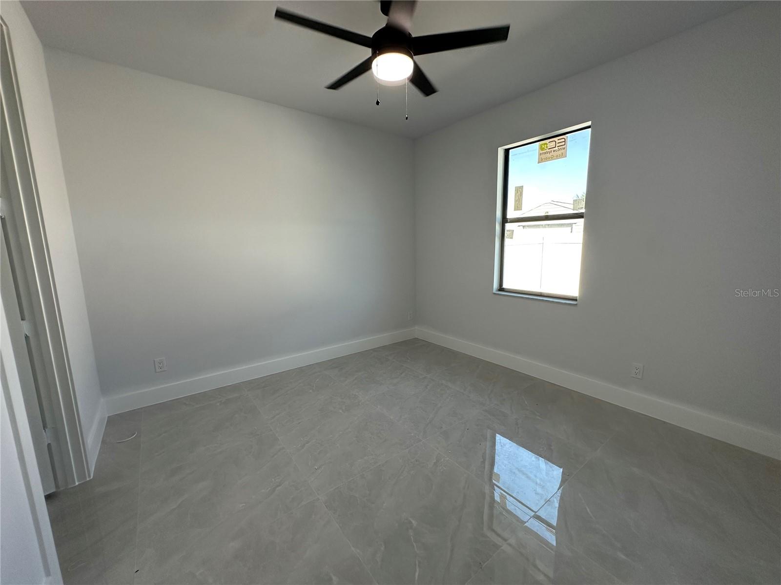 Image 16 of 20 For 933 8th Terrace