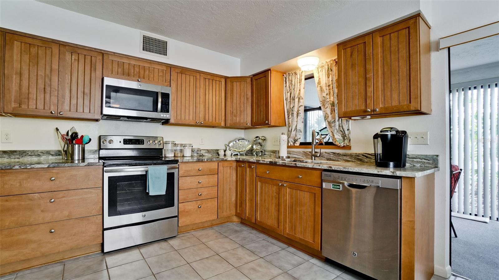 Image 17 of 48 For 8644 54th Avenue W 8644