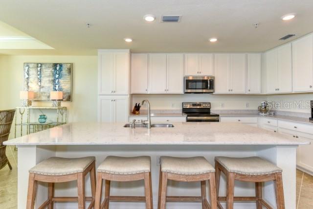 Image 7 of 49 For 17520 Gawthrop Drive 102
