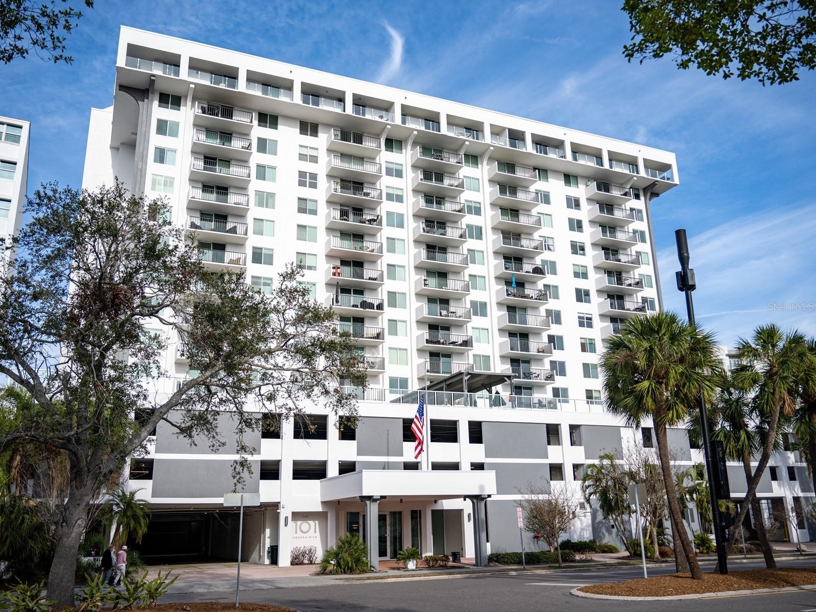Image 2 of 54 For 101 Gulfstream Avenue 10e