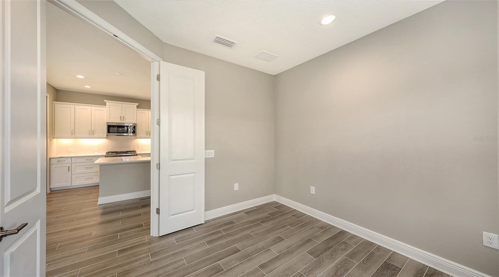 Image 20 of 42 For 12681 Palatka Drive