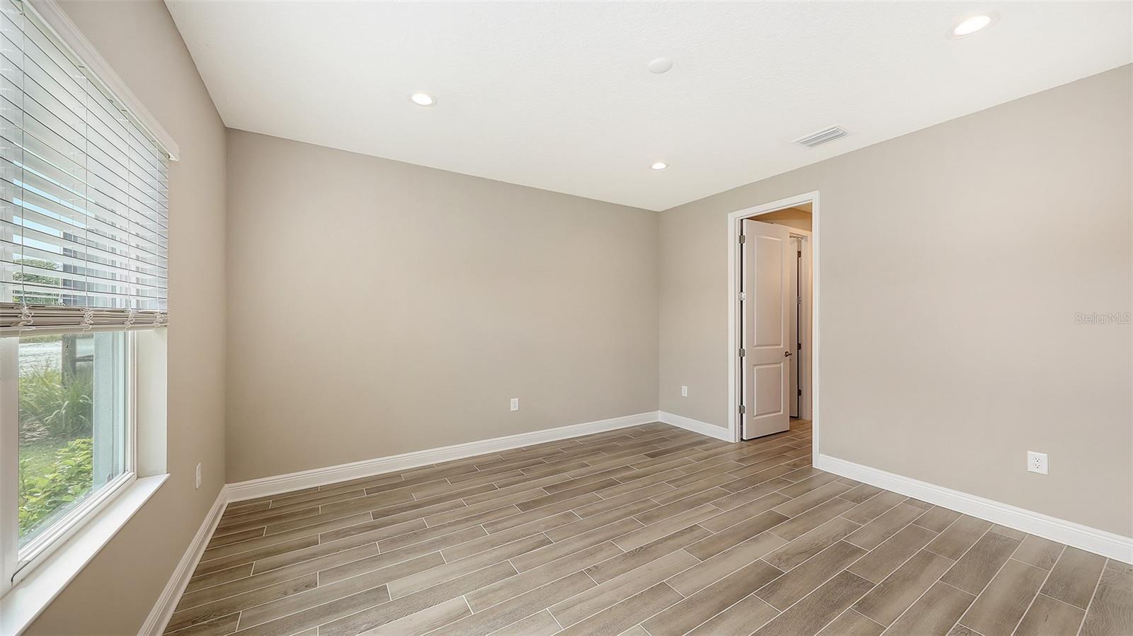 Image 22 of 42 For 12681 Palatka Drive