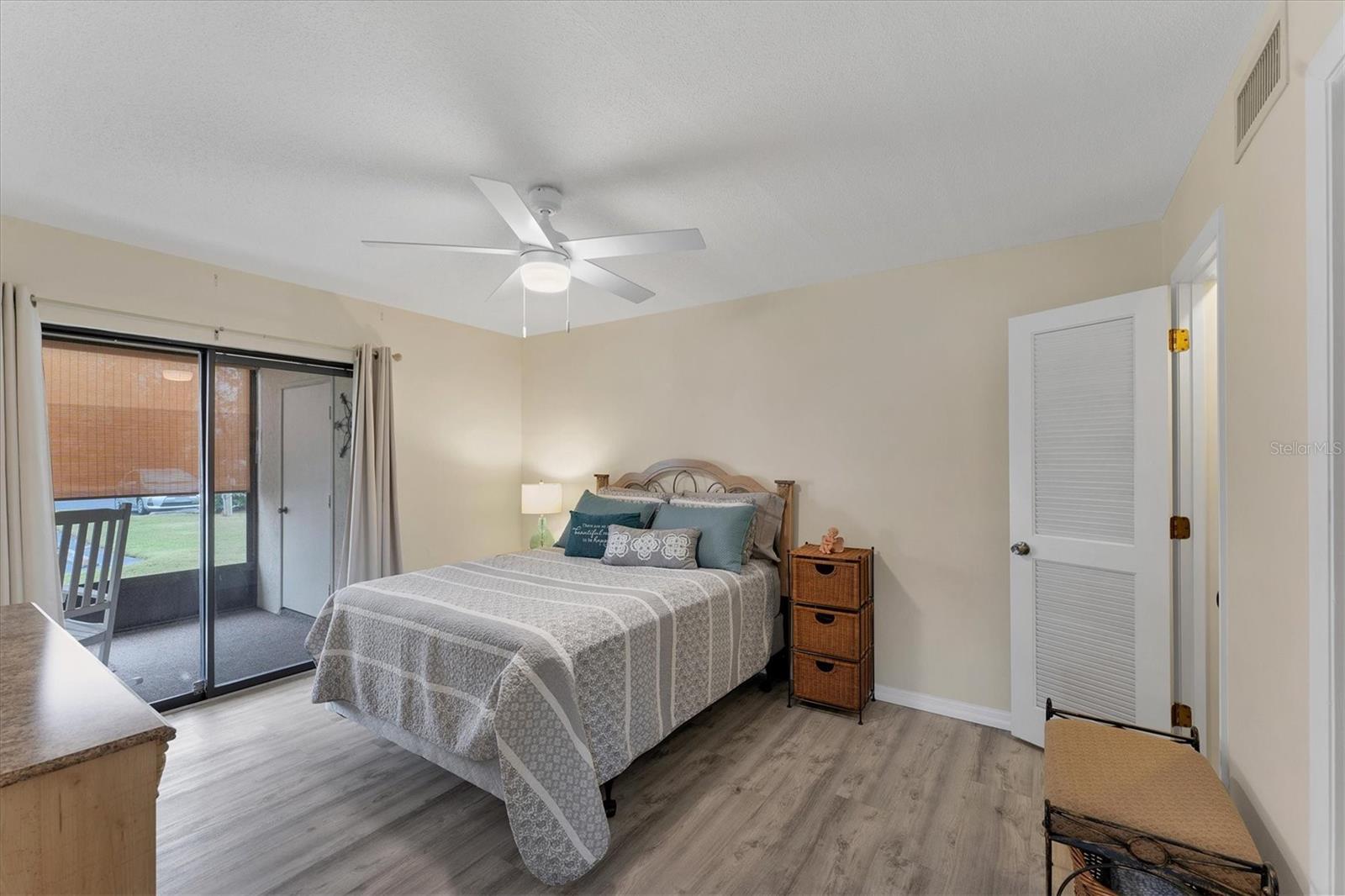 Image 14 of 43 For 104 Capri Isles Boulevard 112
