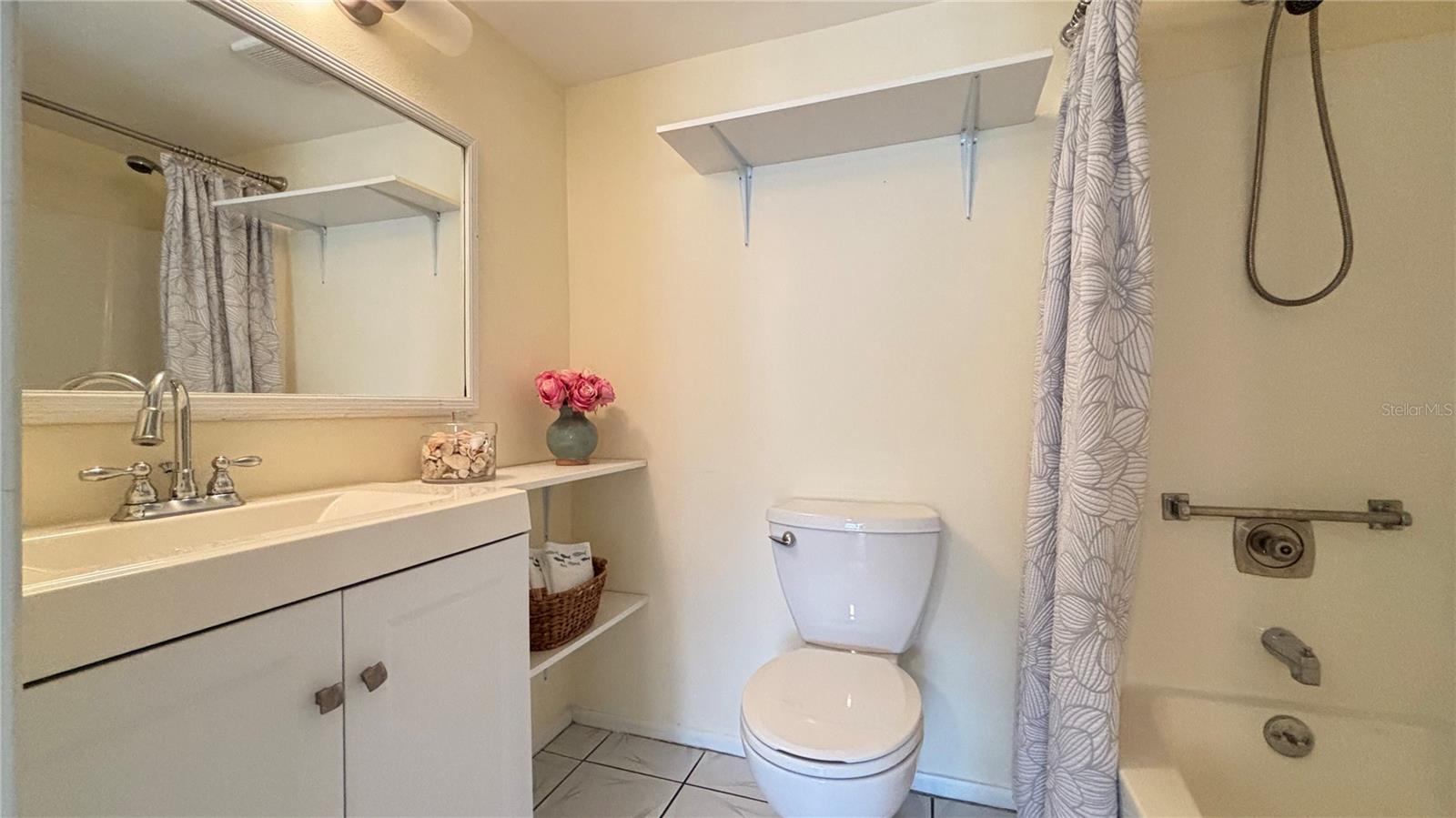 Image 18 of 43 For 104 Capri Isles Boulevard 112