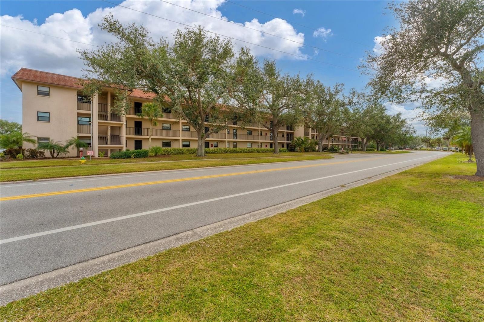 Image 2 of 43 For 104 Capri Isles Boulevard 112