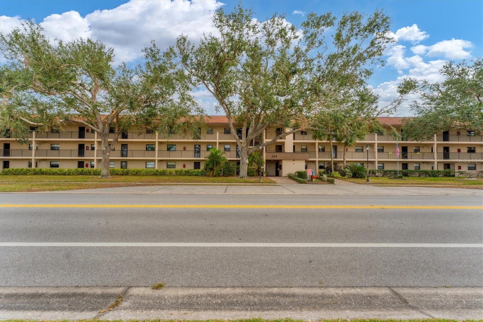 Image 3 of 43 For 104 Capri Isles Boulevard 112