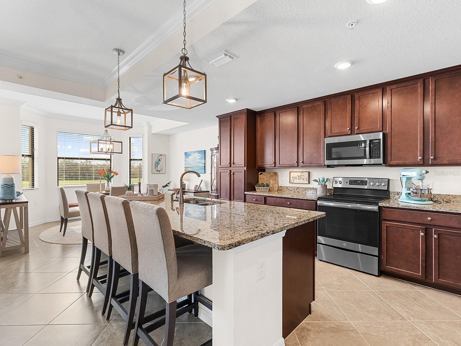 Image 18 of 50 For 17108 Vardon Terrace 203